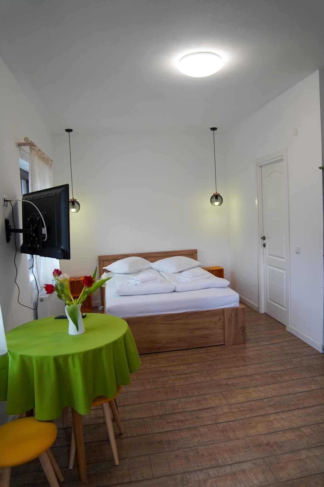 Hotel Kata - Lak BaileTusnad Zewnętrze zdjęcie